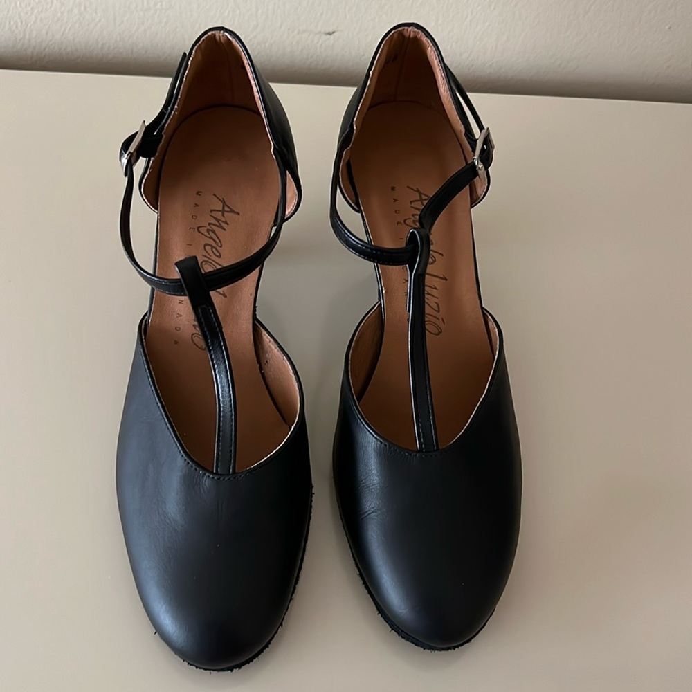 Angelo Luzio Black leather Dance Shoes size 8.5